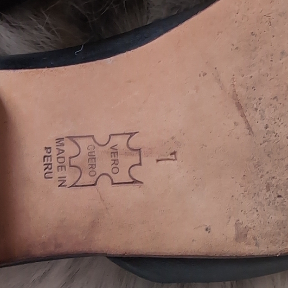 John Fluevog Black Leather Flats - Picture 3 of 5